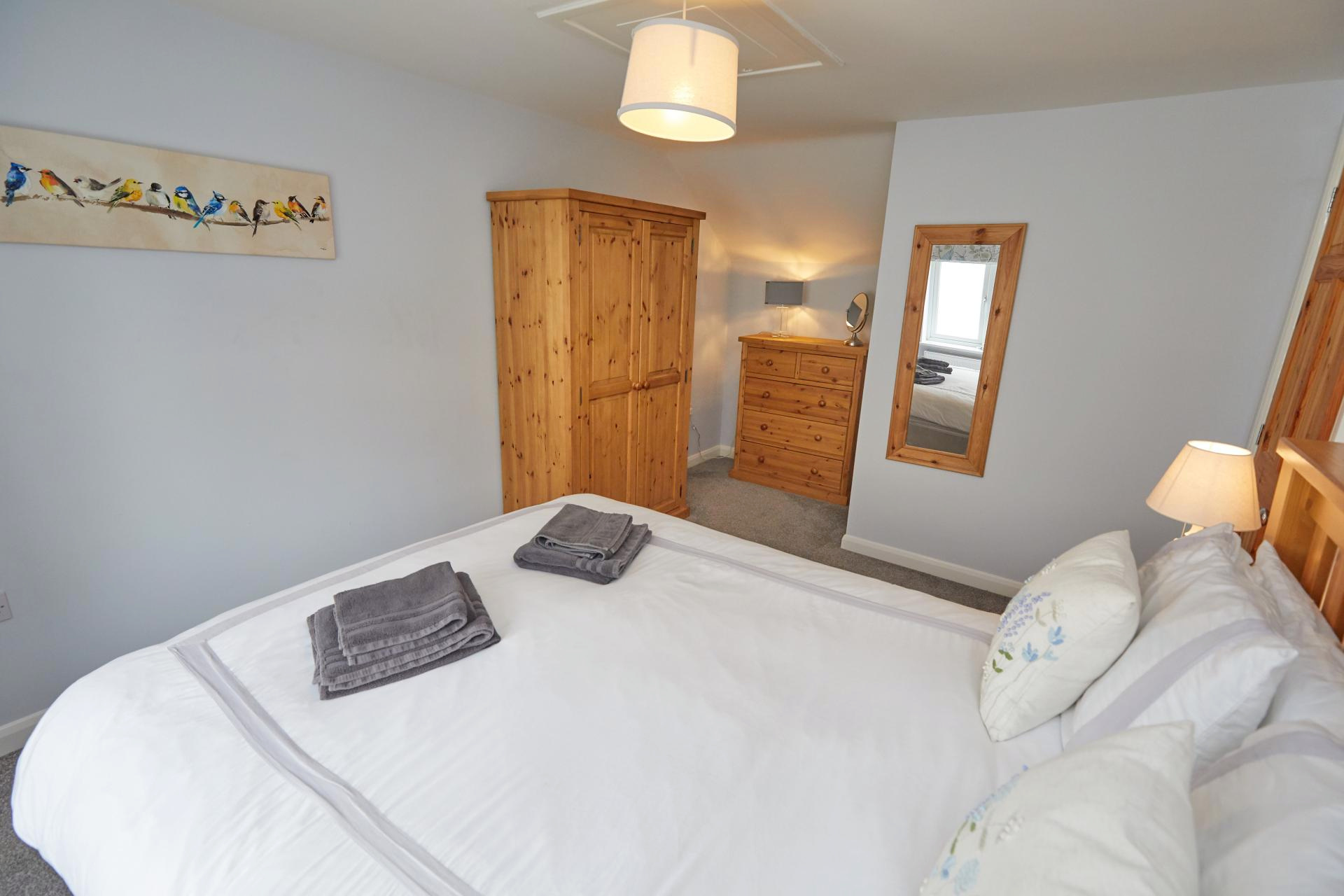 Naam Place king size bed